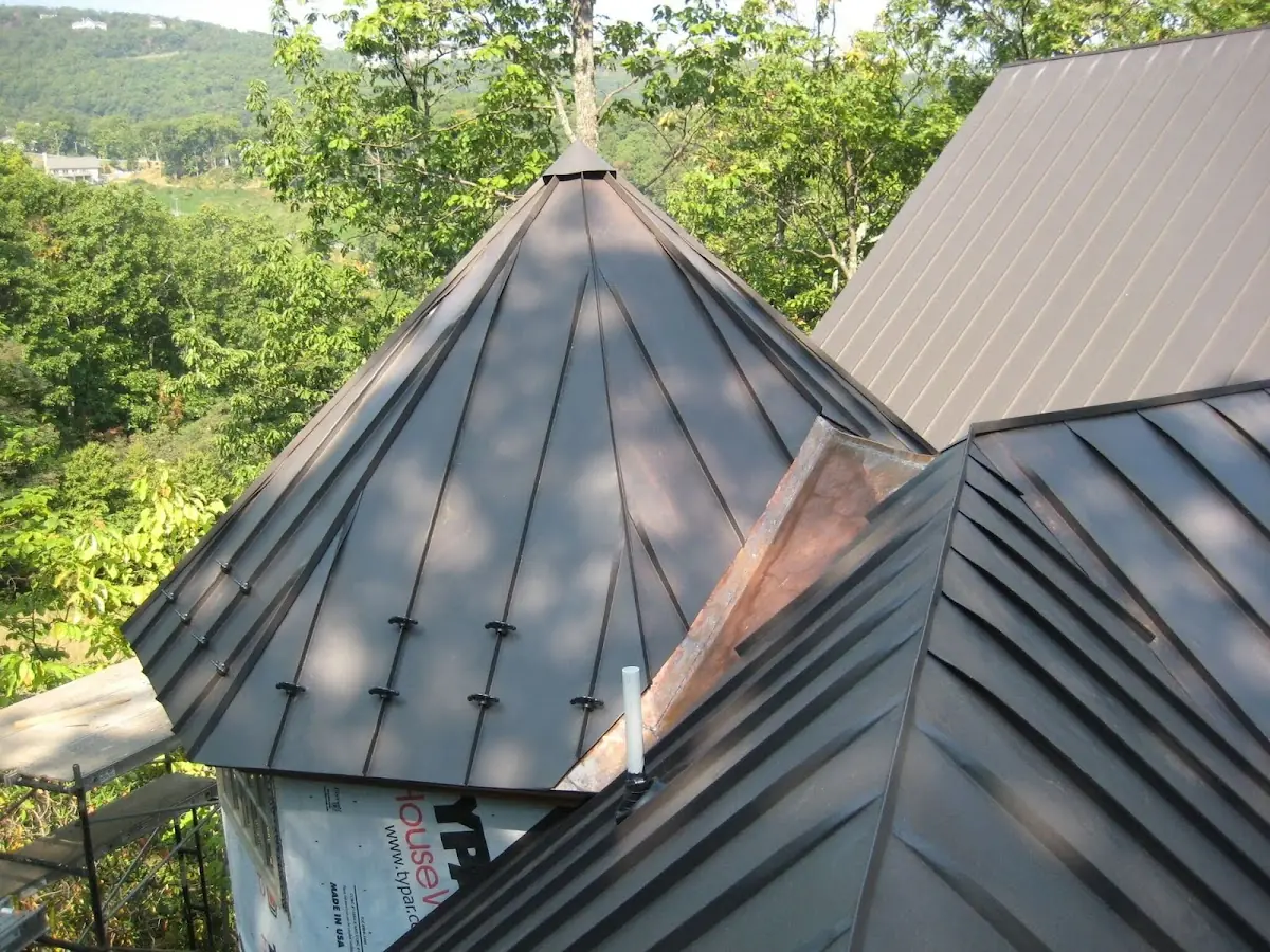 Professional Roof Tarp Installation by Craftsman Roofing in Gandy